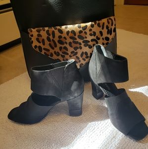 Franco Sarto Size 8 Black Toeless Sandal with Heel